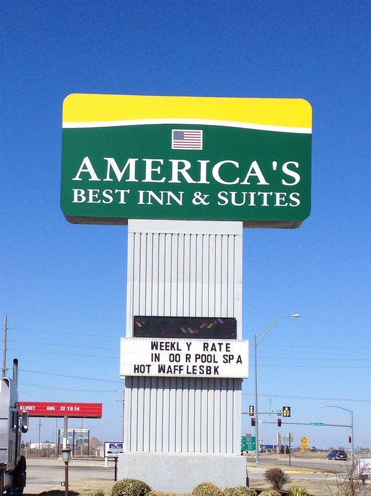 America'S Best Inn And Suites Emporia Εξωτερικό φωτογραφία