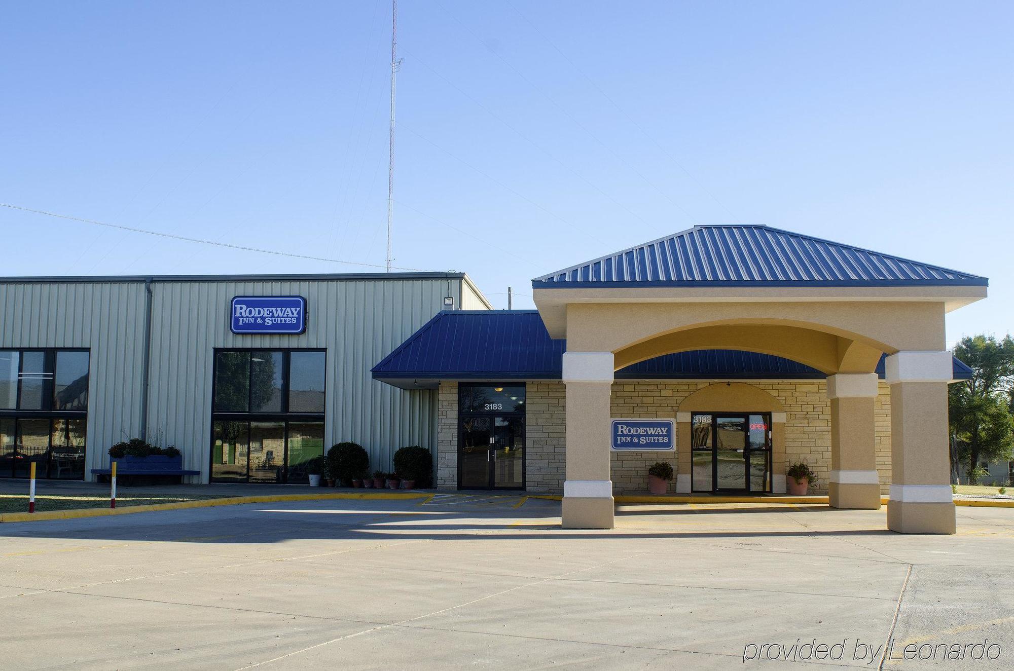 America'S Best Inn And Suites Emporia Εξωτερικό φωτογραφία